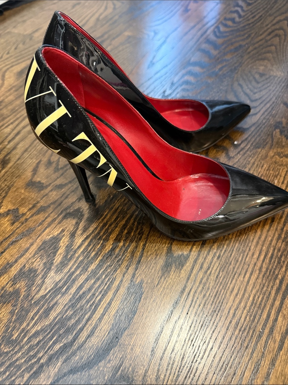 Valentino Black Patent Pointed-Toe Pumps with Red Lining 39.5